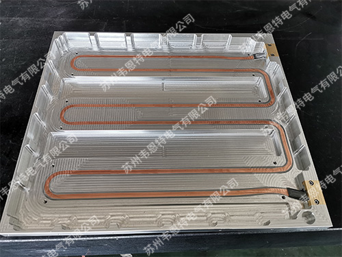 5G liquid cooled case